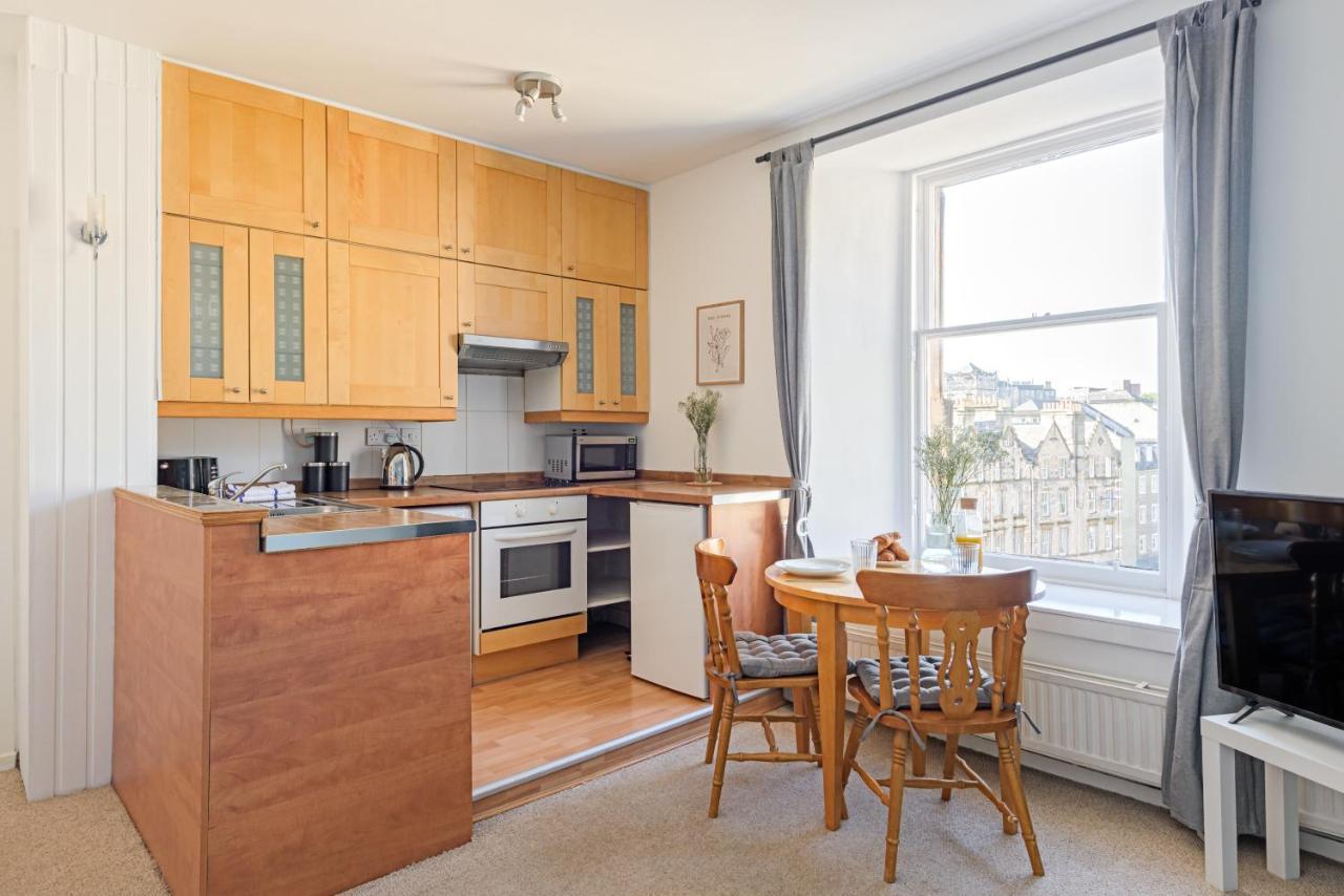 The West Bow View Apartment — Photos 1